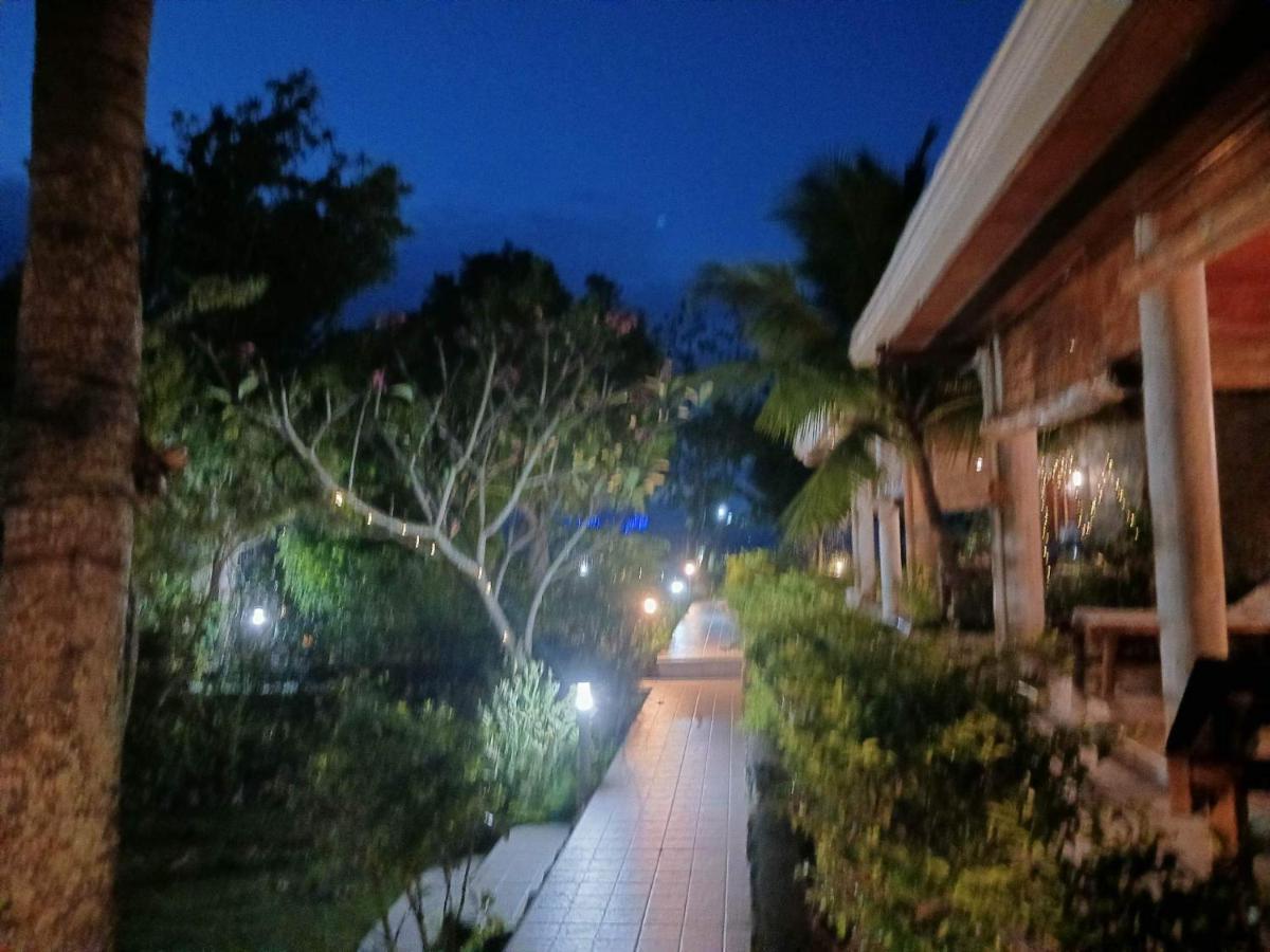 Bed and Breakfast Ancelle Cristo Re Moalboal Exterior foto